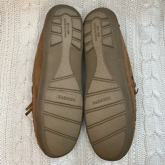 Dockers Moccasin Slippers (11/12 Wide) in Tan - Picture 6 of 6